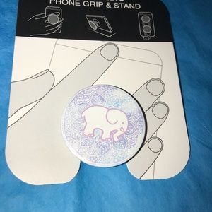 Ivory Ella pop socket